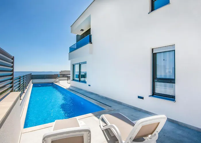 Vakantiehuis Beautiful In Makarska