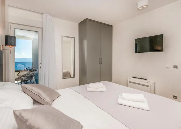 Vakantiehuis Beautiful In Makarska