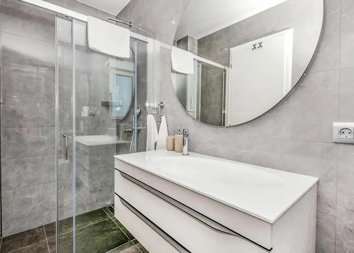 Beautiful In * Makarska